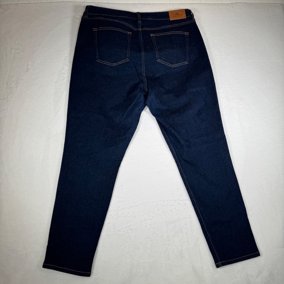 Lauren Ralph Lauren Women's Dark Wash Denim Jeans Size 16W - Picture 3 of 11